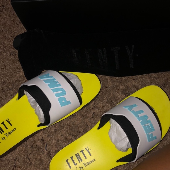 Fenty Slides - Picture 2 of 3